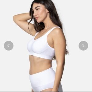 Underoutfit Comfort Shaping Bra